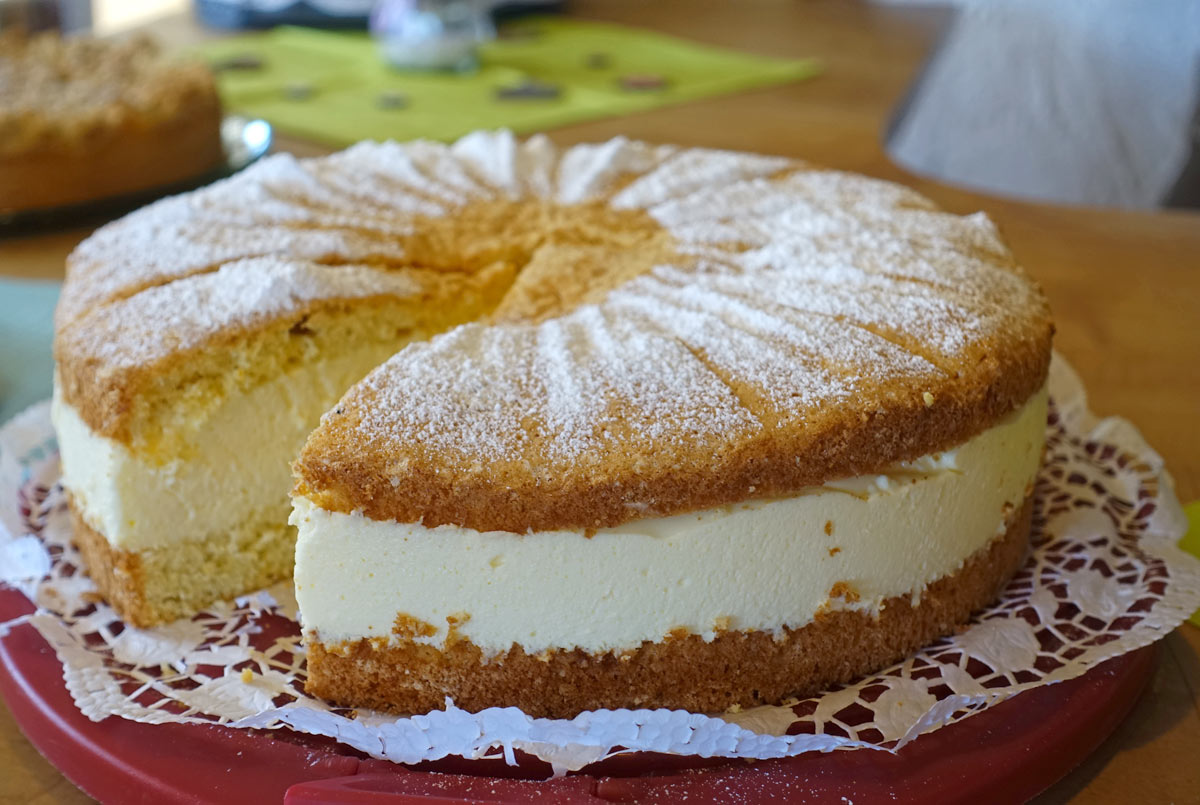 Käsesahnekuchen selbstgemacht