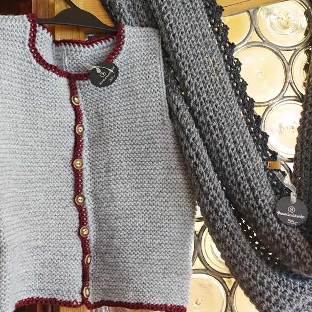 Strickweste für Erwachsene im allgäuer Stil
